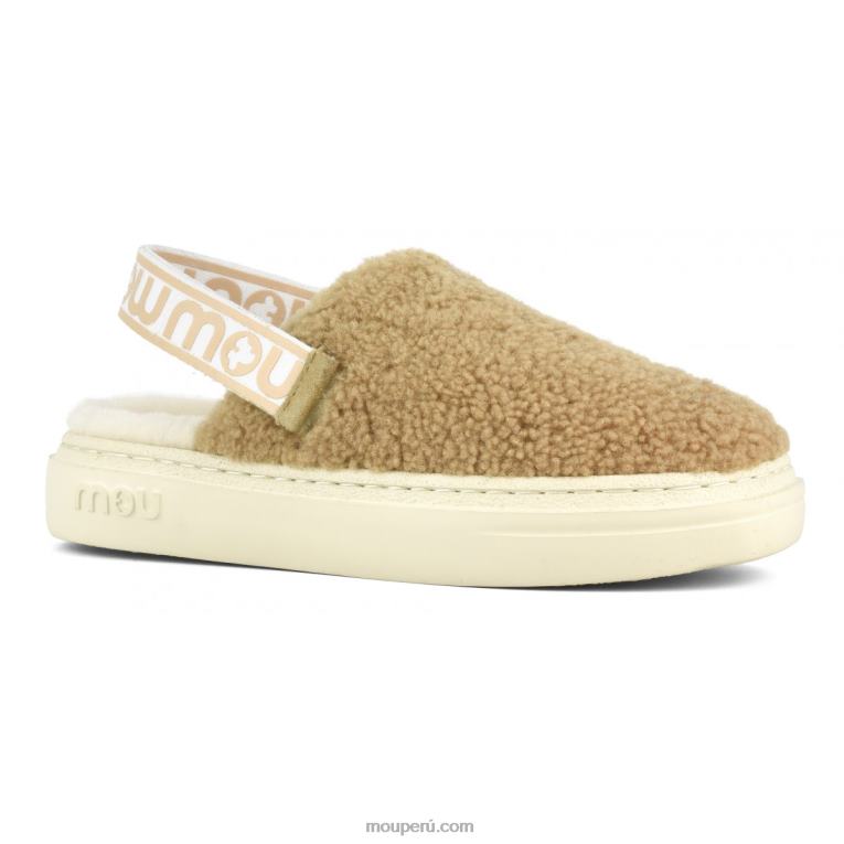 atrevido zueco piel de oveja rizada y correa trasera mujer 8DRXZ520 coñac Mou