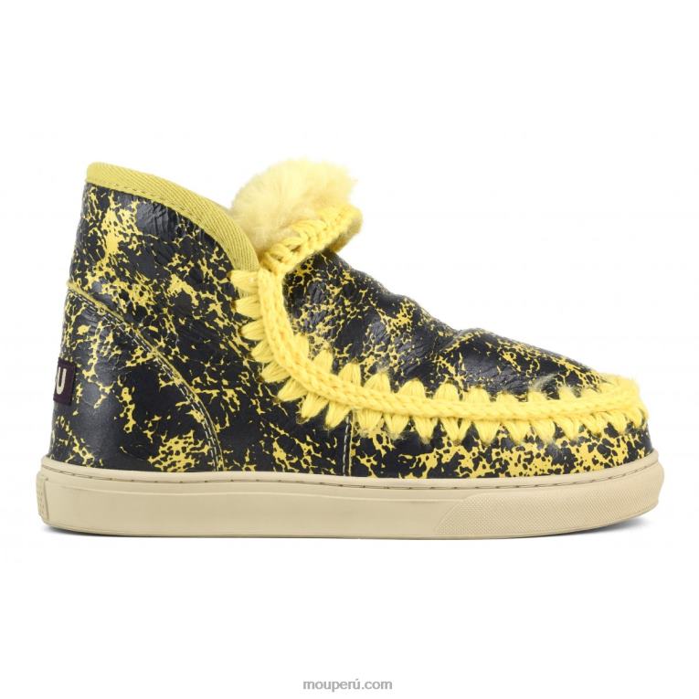 zapatilla esquimal mujer 8DRXZ670 charol craquelado negro/sobre lana amarilla Mou