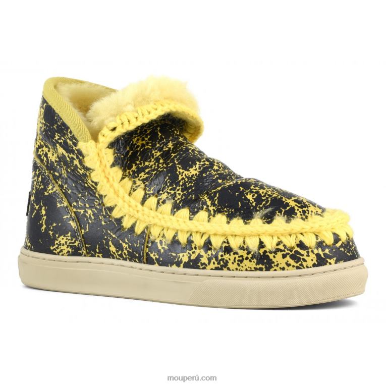 zapatilla esquimal mujer 8DRXZ670 charol craquelado negro/sobre lana amarilla Mou