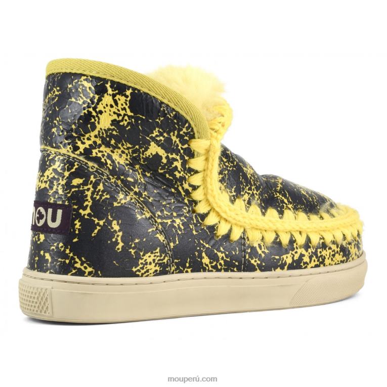 zapatilla esquimal mujer 8DRXZ670 charol craquelado negro/sobre lana amarilla Mou