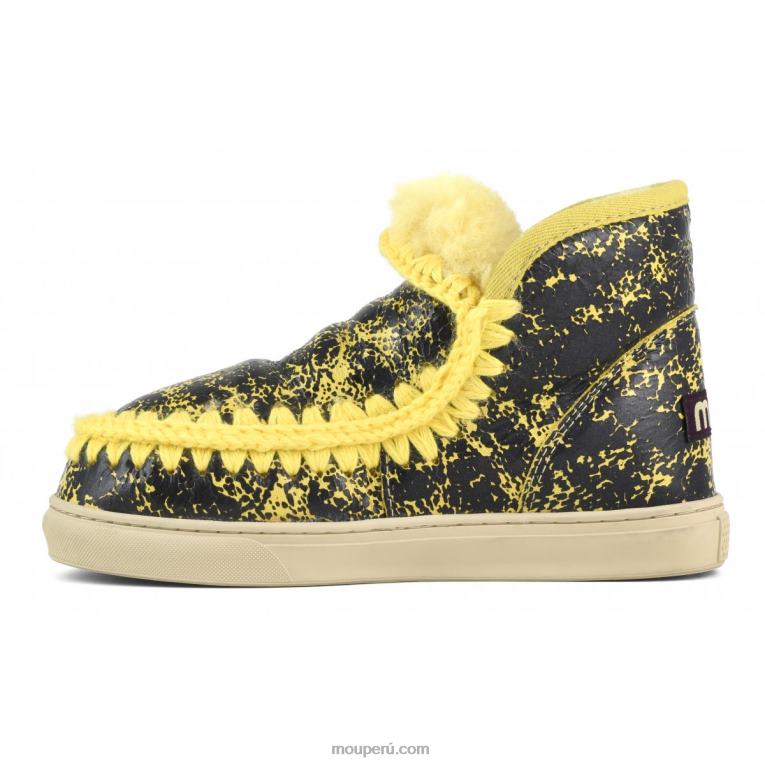 zapatilla esquimal mujer 8DRXZ670 charol craquelado negro/sobre lana amarilla Mou